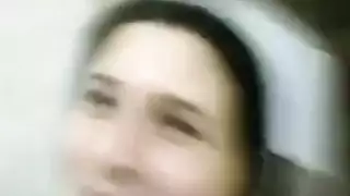 فيلم مصري إباحي قوي: شرموطة تتعرض للضرب من عشيقها السري