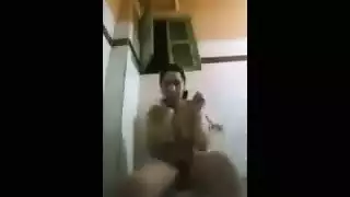 العربية رانيا تتحول لوضع العاهرة لمشهد بورن عنيف