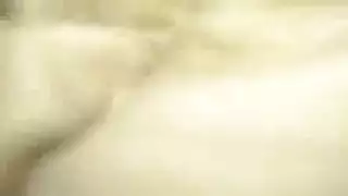 ثلاثي ناري: نجمات البورن الشقراوات في جنس جماعي صريح