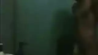 غزو حمام مفاجئ – سكس شقيق عنيف