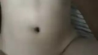 ساني ليون تتعرض لنيك عنيف في فتحتها الضيقة بفيديو منزلي