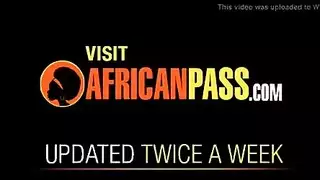 خطة القضيب الأفريقي الفاشلة تؤدي لمشاهد صريحة