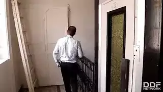 اختراق مزدوج مع فتاة مغرورة – حركة شرجية عنيفة