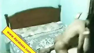 فيلم إباحي قاسي: شاب شمالي ينك زوجة بوضعية الكلب