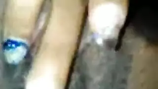 جلسة اختناق بالقضيب الأسود الضخم في الحلق العميق