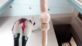  مراهقة شقراء تتعرض لضربة قاسية بدلاً من جرعتها اليومية من الجنس