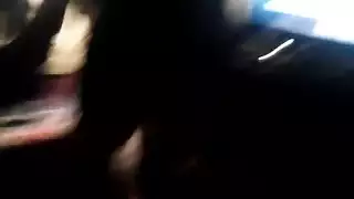 مشهد ماري كوندو الإباحي: جنس مزدوج لترتيب شهوتها