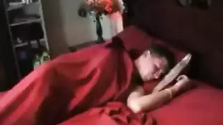 حمام شقي أمي الساخنة