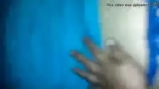 شقراء تأخذ قضيب أسود في شرجها