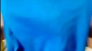 أثداء طبيعية كبيرة على لاتينية ساخنة تحب الجنس