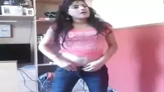 فيلم مصري حار: نهال محمد تأخذ عدة أعضاء ذكرية