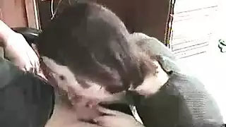 عاهرة الشركة تتعرض للجماع في الحلق والشرج من مدير مسيطر