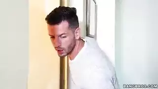 شهوة الأشقاء المحرمة: الأخ المتلصص يلتقط أخته الشبقية أثناء الفعل