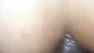 جماع قاسٍ: بنية الشعر تفتح ساقيها لقضيب ضخم