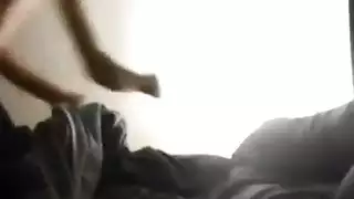 إباحية: عاهرة لا تشبع تأخذ قضيبًا وحشيًا دون انتظار