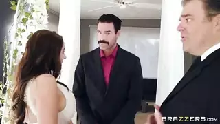 نجمات بورن شقية تفرز السوائل على قضيب أسود كبير