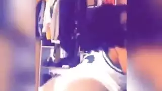 ليزا آن مقيدة ومستغلة: زوجة الأب تحصل على حشوتين مهبليتين