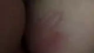 مؤخرتها السوداء الحلوة لإيفا كاي تتعرض للضرب بعنف بواسطة عمود أسود سميك