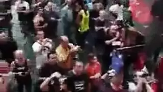 امرأة سمراء كرة القدم رعشة الجماع