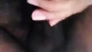 مراهق بقضيب عملاق جلسة عادة سرية تنتهي بقذف متفجر