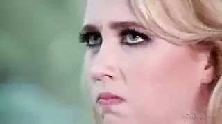 تجربة مثلية لأول مرة تتحول إلى فيلم بورن قوي بين فتاتين