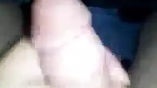 جلسة مص شديدة: فمها يحلب قضيبه النابض