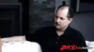زوجة الأب القحبة تحب الجنس العلني والمشاهدة