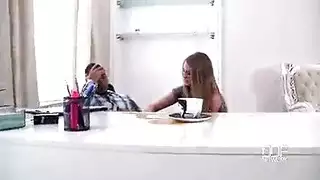 ديوث دولي ممتد: زب أسود كبير للزوجة الخائنة