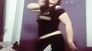 رقص بطن ساخن ينتهي بقذف داخل رحم عاهرة متمرسة