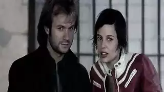 فتاة تمارس الجنس مع سلحفاة في فيلم إباحي عن الوحشية