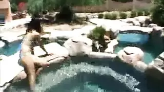 جنس خام غير مقطع مع بنات من قرية برج البرلس