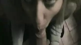 محبو القضيب الهواة: هوس بالبلع العميق