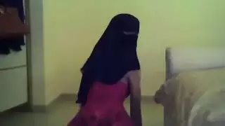 بتات السعودية محجبات