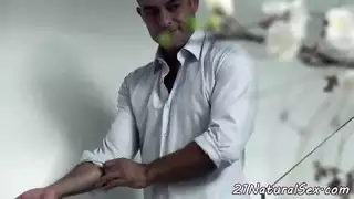 بيانو الكلبة الهبي