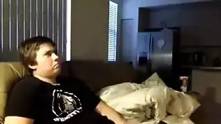 الثدي وهمية صراخ عاري