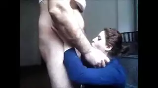 الشاب التركي الساخن يعطي الفتاة اللطيفة نزوة عميقة بالقضيب