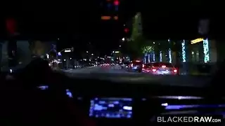 زنجي زبره طويل جدا ينيك فتاة من الخلف مترجم