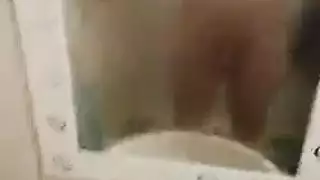 public mirror sex: watch this horny couple go all the way