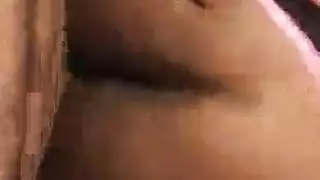  لعق فرج مراهقة ودغدغة البظر في فيلم سحاق إباحي