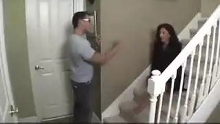 الأم تعطي الأبن الفياجرا و زبه ينتصب