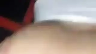 جلسة جماع سريعة: فتاة مصرية تأخذ قضيباً عدوانياً