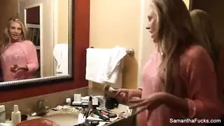 فندق هو المكان الذي تحدث فيه كل الأحداث خلف الأبواب المغلقة