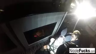 وراء الكواليس يتم تصوير كيفية ممارسة الجنس وعمل أفلام إباحية للكبار