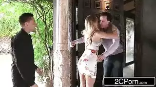 مكتب مقر مركز الكلبة الناضجة مثليه