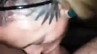 تدريب الحلق على قضيب سميك قبل البث المباشر