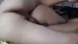 مراته وصحبتها مترجم