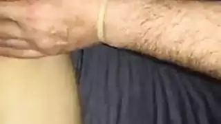 سمراء مع وشم جبهة تمص بعمق ثم تأخذ جنس قوي