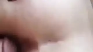 حمولة شرجية: تصرخ كفاية بينما يضرب مؤخرتها