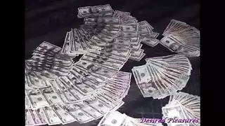 ملكة اللاتكس جاف فيليسيا تمارس الجنس بقوة على قضيب رجل ناضج