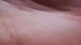 جميلة شرق أوسطية تلعب بثدييها وفرجها لمشاهدي الويبكام